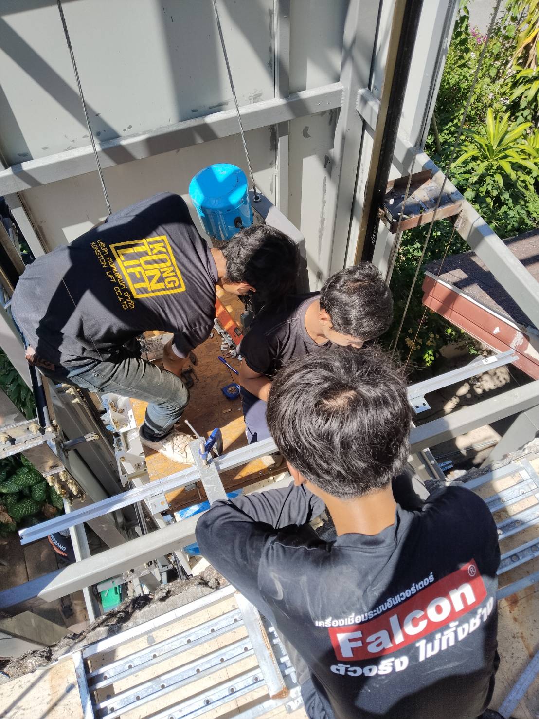 PASSENGER ELEVATOR 16